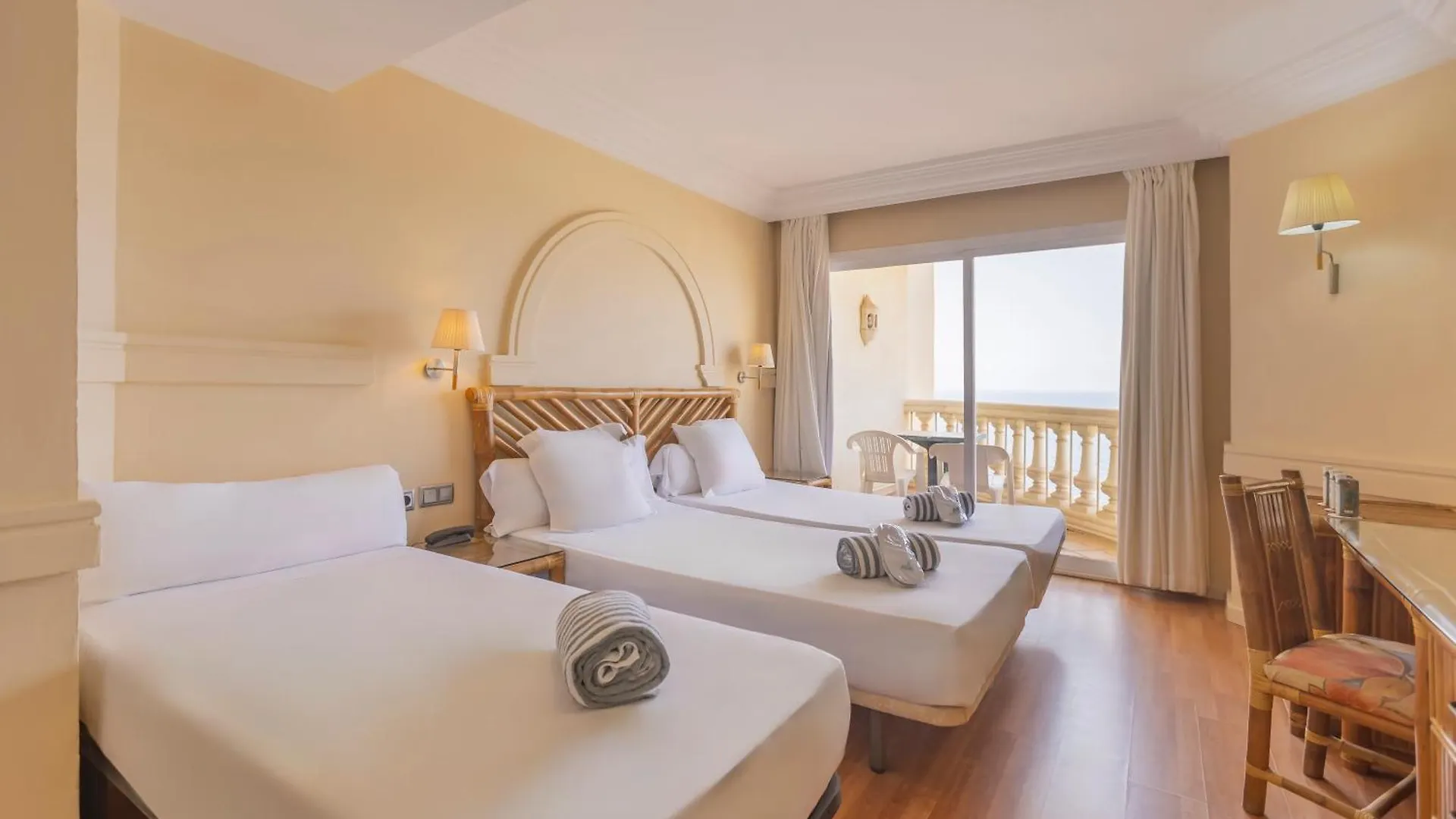 Hotel Moon Dreams Portomagno Aguadulce