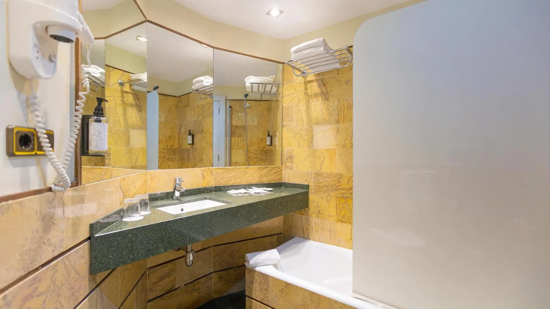 Hotel Moon Dreams Portomagno Aguadulce