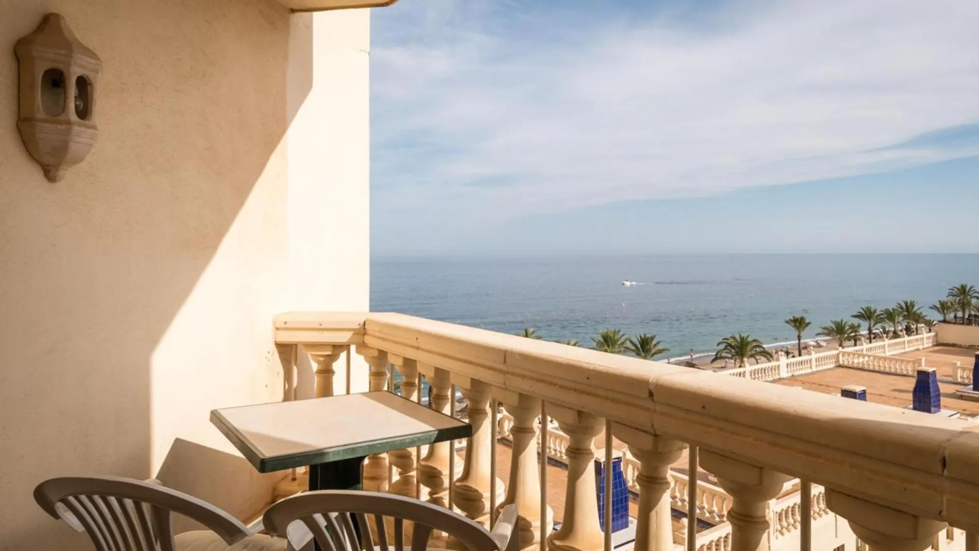 Hotel Moon Dreams Portomagno Aguadulce  Spain
