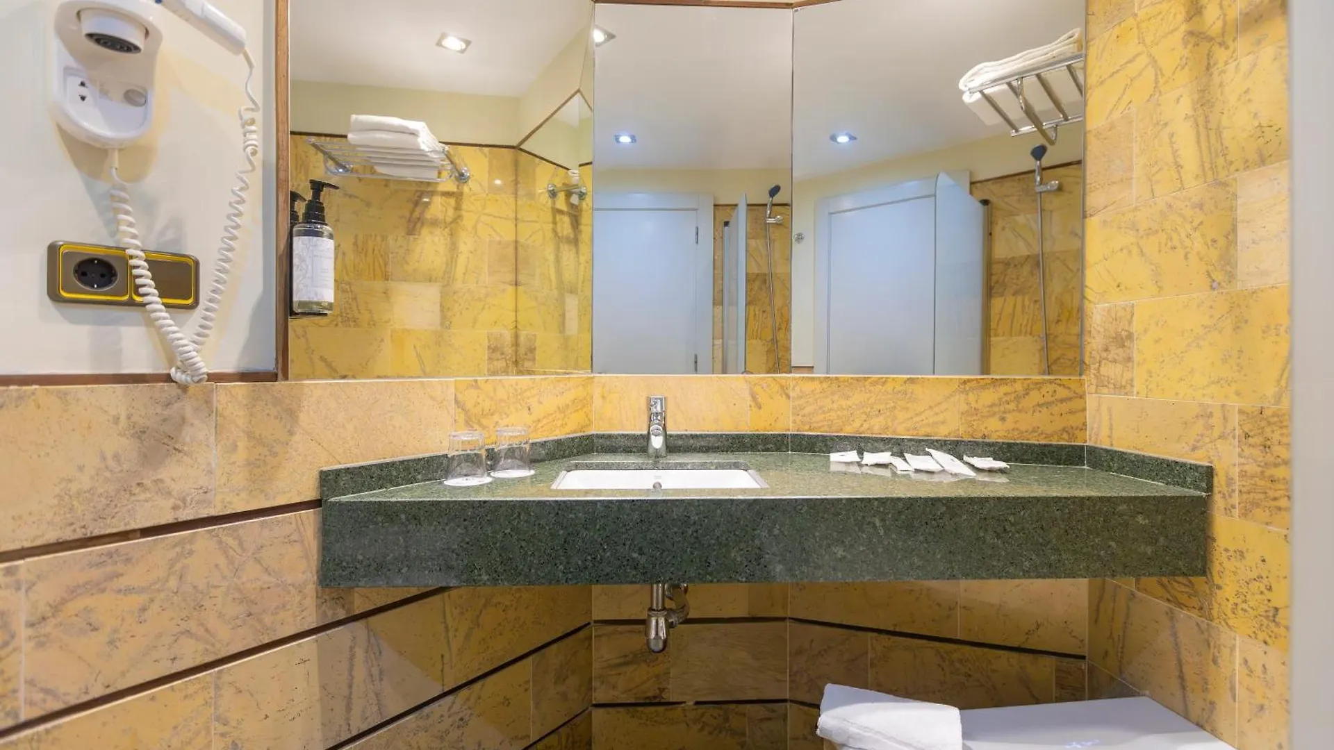 Hotel Moon Dreams Portomagno Aguadulce